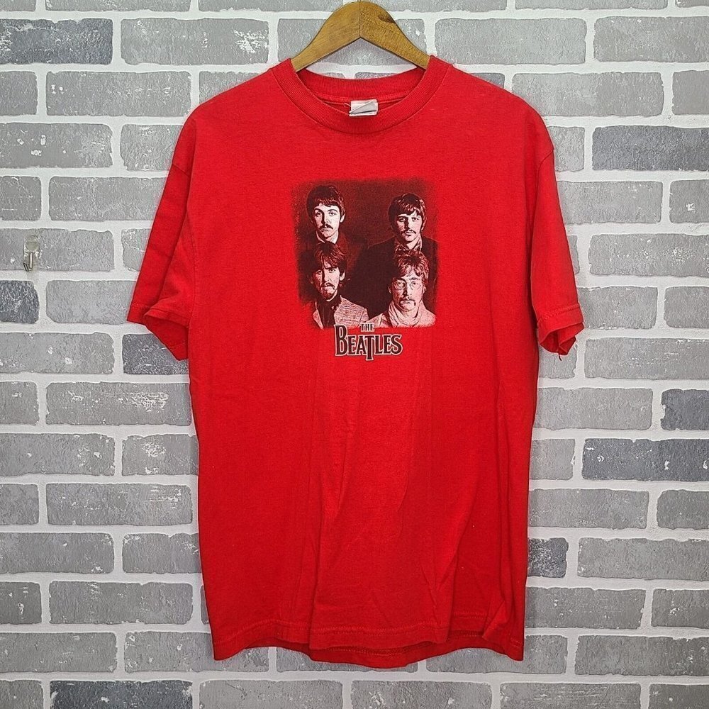 2005 The Beatles Apple Corp Red Short Sleeve Shirt Size Large